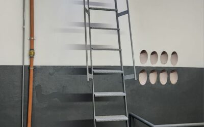 Escalera para CTS EDESUR